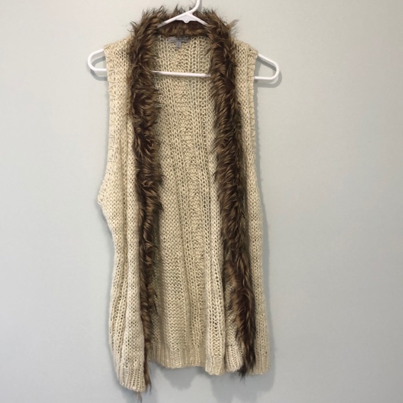 Very CUTE faux fur sweater - Picture 2 of 3